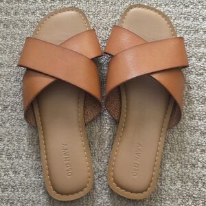 Old Navy Women's Brown Slide Sandals